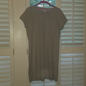 EUC Super Cute Isaac Mizrahi Gray Tshirt Dress